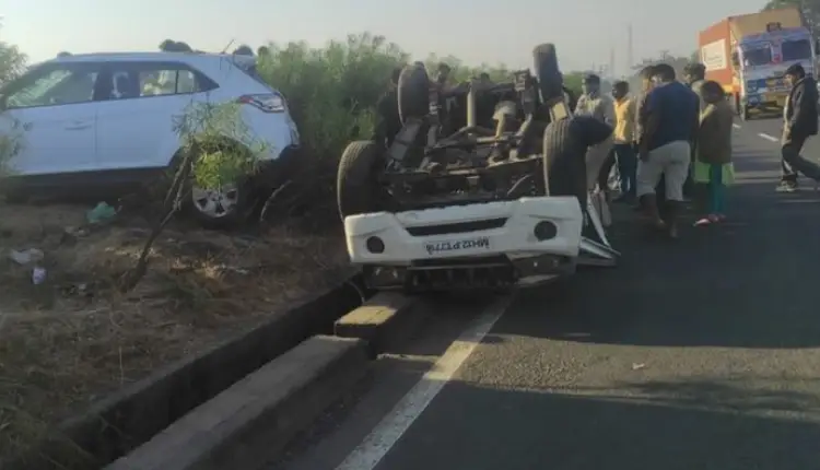 Nashik Police Car Accident | strange accident involving a nashik police vehicle near gonde on the highway three policemen injured