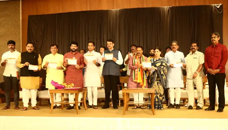 Pune Kasba Peth Bypoll Election | Deputy Chief Minister Devendra Fadnavis Releases Resolution and Work Report of BJP Grand Alliance Candidate Hemant Rasane
