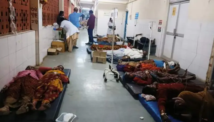 Pandharpur News | pandharpur 137 devotees admitted to hospitaldue to poisoning after eating fasting food during maghi wari