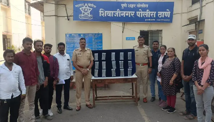 Pune Crime News | The 'cyber cell' of Pune Shivajinagar police station gave relief to the mobile phone owners, the lost mobile phones were recovered from abroad and returned.