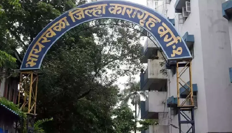 Police Committed Suicide in Mumbai | a policeman posted outside byculla jail in mumbai ended his life while on duty