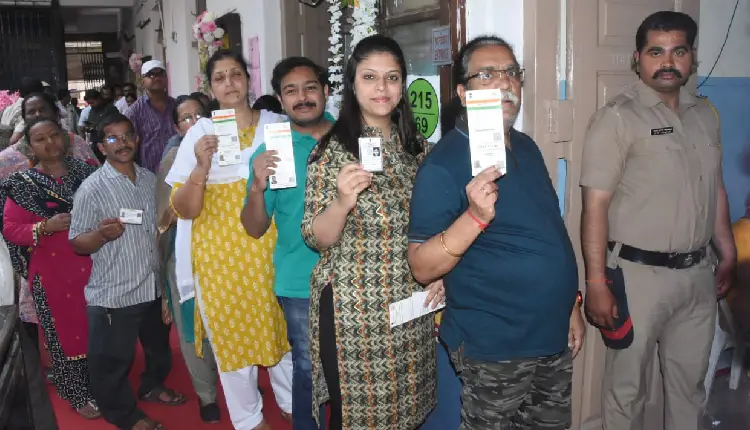 Pune Kasba Peth Bypoll Election | Polling in Kasba and Chinchwad voting slowed down, up to 30.55 percent in Chinchwad and 30.05 percent in Kasba.