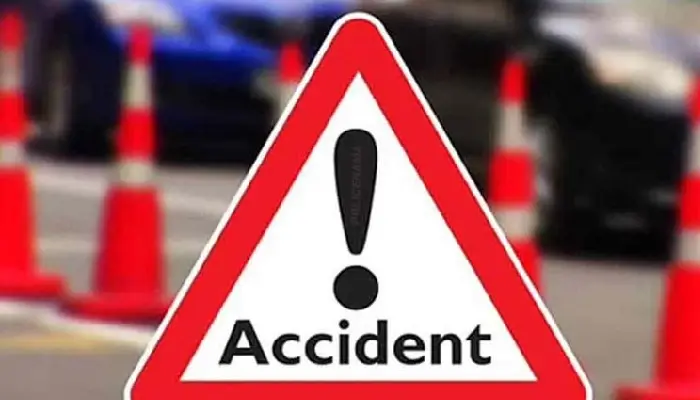 Chhatrapati Sambhajinagar Accident News | fatal accident involving two wheeler and loading rickshaw in chhatrapati sambhajinagar one dead three seriously injured