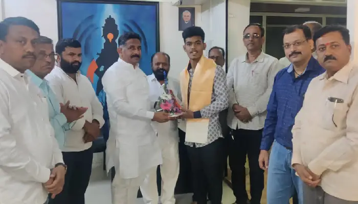 Dhankawadi, Pune News | National Champion Gymnast Sahil Margaje felicitated by Maharshi Vyas Pratishthan Dhankawadi, Pune News