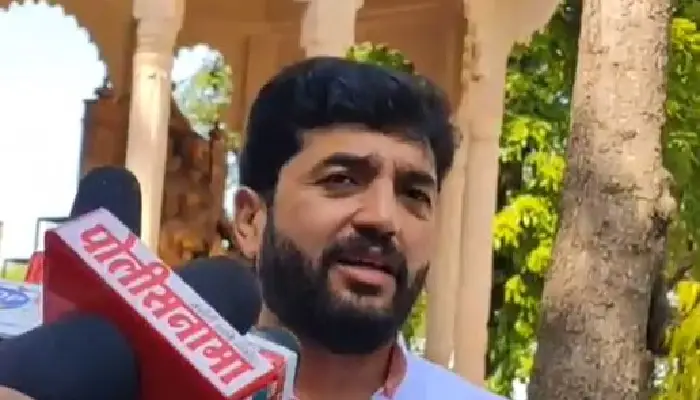 Pune Crime News | Two arrested for demanding extortion of Rs 3 crore from builder in name of former Pune Mayor Muralidhar Mohol; Including one in Kolhapur's Gadhinglaj (Video)