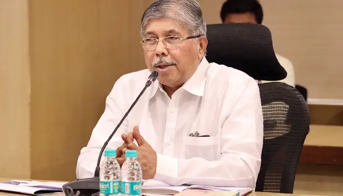  Chandrakant Patil On SRA In Pune | Guardian Minister Chandrakant Patil reviewed the schemes of Slum Rehabilitation Authority (SRA)