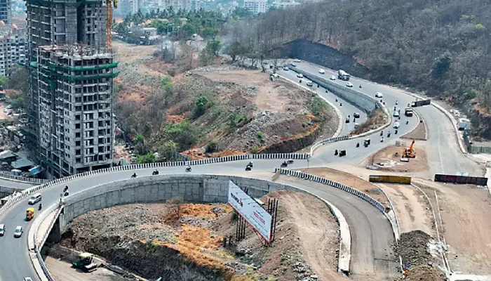 Pune Chandani Chowk | the work of the flyover at chandni chowk is going well it will be inaugurated on maharashtra day