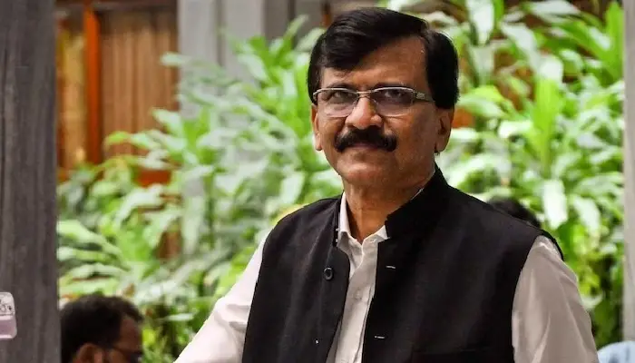 Pune Crime News | Youth in Chandannagar detained in case of MP Sanjay Raut threat case; Pune police handed the youth over to Mumbai police