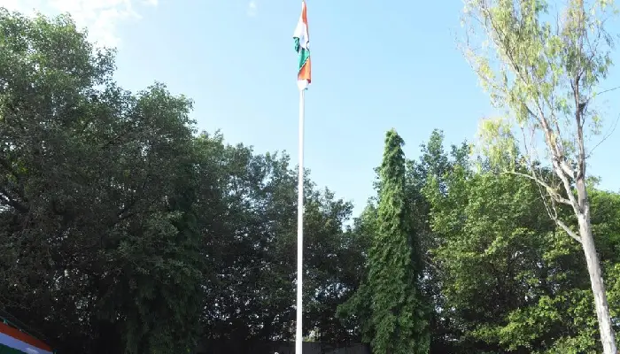  IAS Saurabh Rao | National flag hoisting at Divisional Commissioner office by Divisional Commissioner Saurabh Rao