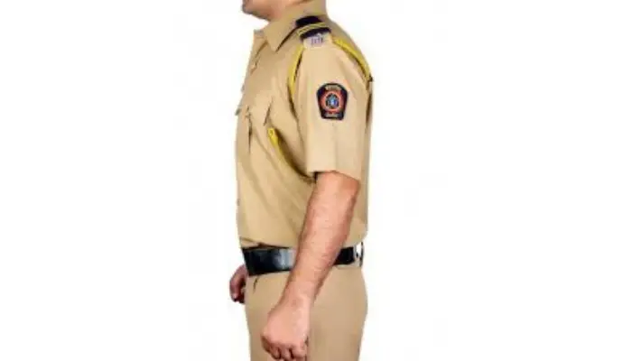 Pune Crime News | Chathushringi Police Station - Police uniform worn to impress friends; And caught in the net