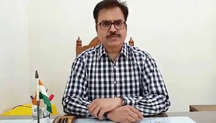 Corruption In Maharashtra Education Department | Education Commissioner Suraj Mandhare's letter to anti-corruption for open investigation of 'those' teachers, education officials in the state, huge excitement in the education sector