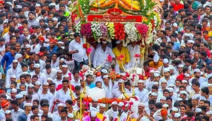 Warkari Will Get Insurance Cover By Maharashtra Govt | Pandharpur Ashadhi Wari Vitthal Rukmini Warkari Bima Chhatra Yojana