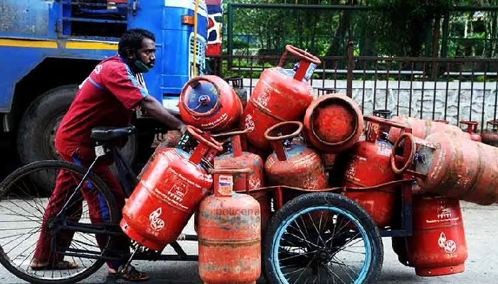 LPG Cylinder Price | lpg price on 1st july 2023 updated check lpg gas cylinder commercial cylinder latest rates