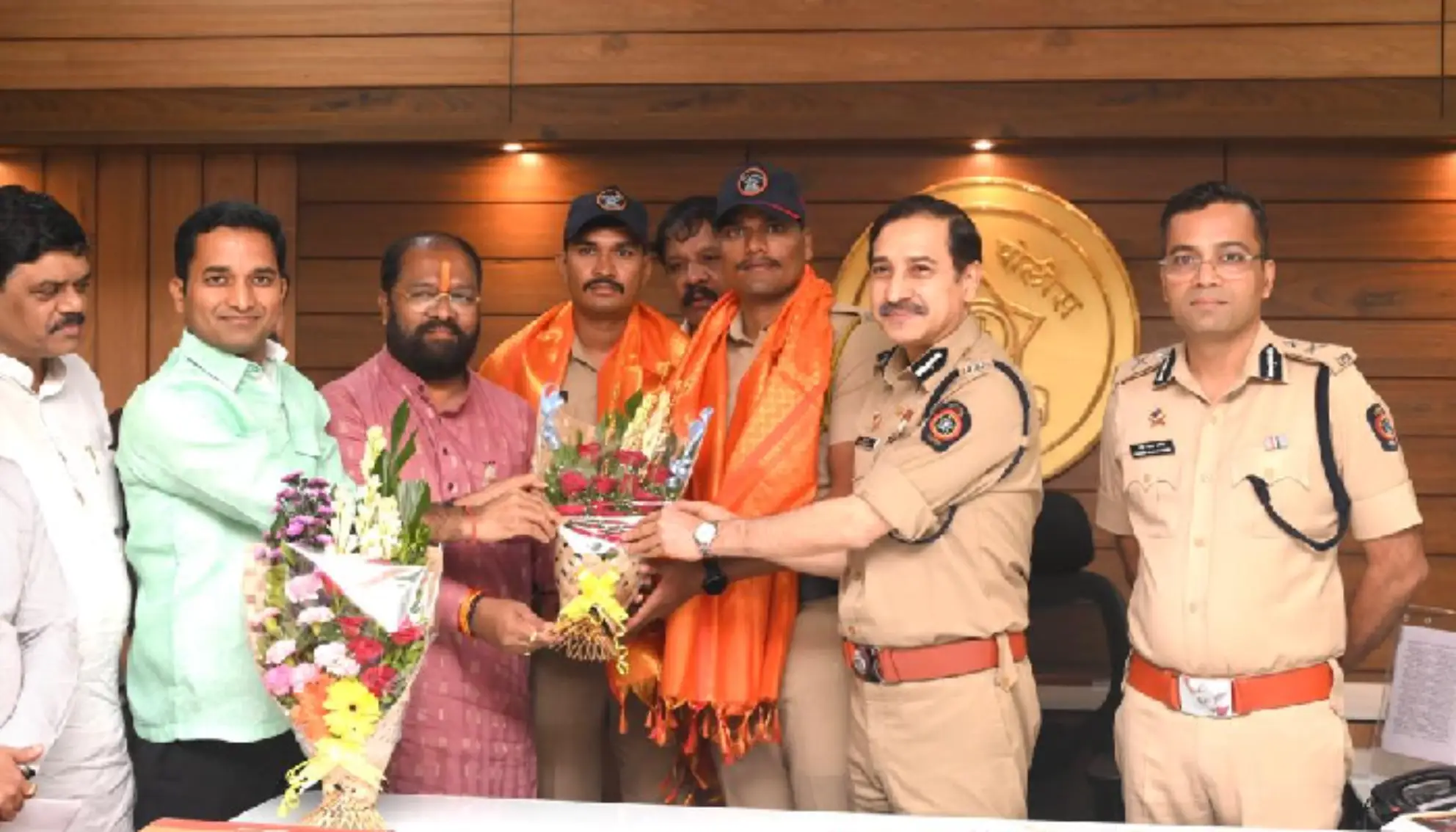 Pune BJP felicitated Pune Police On behalf of Bharatiya Janata Party, Pune City felicitated police officers Pradeep Chavan and Amol Nazan