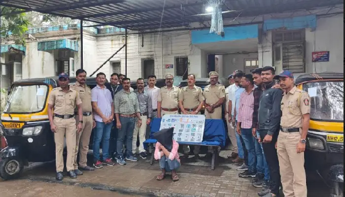 Pune Pimpri Chinchwad Crime News | Gang of forced theft busted by Dehurod police, 5 rickshaws and 19 expensive mobile phones seized