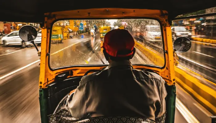 Complaint Against Autorickshaw, Taxi On WhatsApp | Complain against auto rickshaw and taxi licensees on WhatsApp now