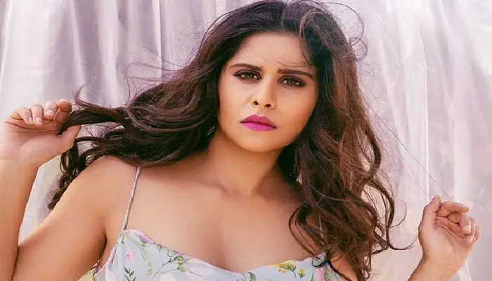 Sai Tamhankar | about the expectations from a partner real life see video