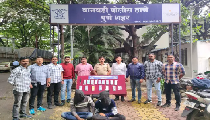 Pune Crime News | Wanwadi police arrested two mobile phone thieves, confiscated valuables worth 2 lakh 39 thousand