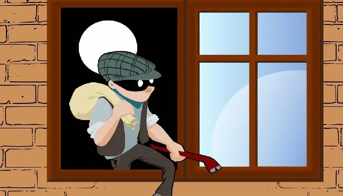 Pune Pimpri Chinchwad Crime News | A flurry of thieves in Pune, five houses in the society were broken into in one hour; Lumpas instead of lakhs