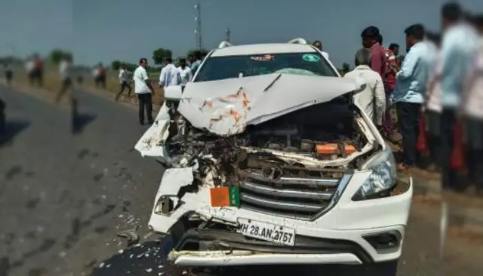 BJP Leader Vijayraj Shinde Car Accident | car thrashed by msrtc st bus airbag saves life in akola maharashtra marathi news