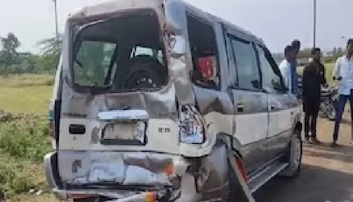 Sangali Accident News | sangli accident shiv sena shinde group shivsainik met with an accident one died three injured in shirdhon maharashtra