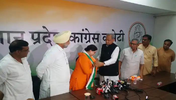 Sadhvi Anadi Saraswati Joins Congress | rajasthan assembly election sadhvi anadi saraswati mamta kaleen left bjp joined congress ashok gehlot
