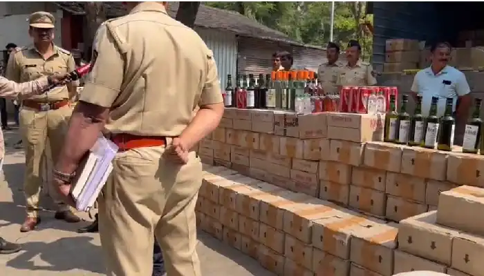 Pune Crime News | Big operation of State Excise Department in Pune, seized goods worth Rs 1 crore including foreign liquor