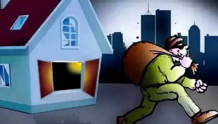 House Burglary In Pune | Session of theft cases continues in Pune city, gold ornaments, cash, Tempo worth 12 lakhs looted