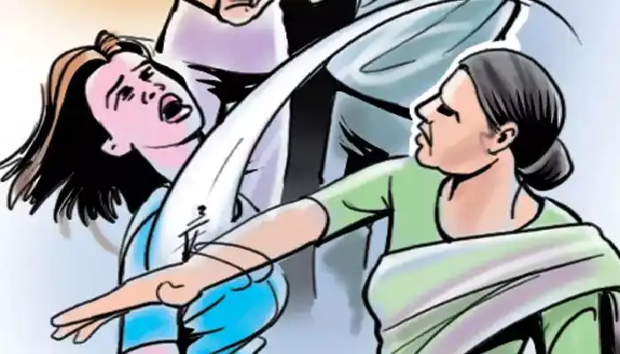 Pune Pimpri Chinchwad Crime News | Woman beaten up over old feud, three arrested including woman; Incident at Nigdi