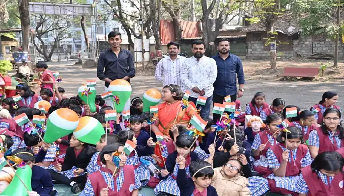 Pune News | Visually impaired students celebrate 'Republic Day' on behalf of NCP Kothrud Assembly