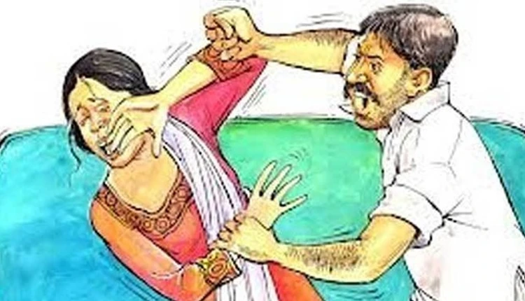 Pune Katraj Crime | Wife was brutally beaten for not saying I love you, incident in Katraj area