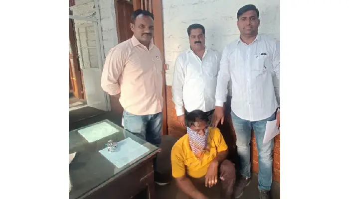 Pune Crime Branch | Pune: A teacher who stole mangalsutra from a woman's neck was arrested by the pune crime branch