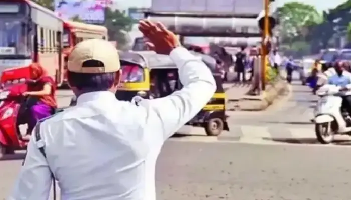 Death Threat To Traffic Police In Pune | Pune: A drunkard threatens to kill a traffic policeman